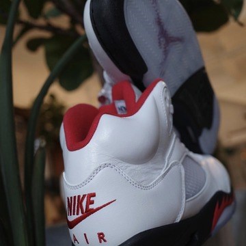 Air Jordan 5 Fire Red